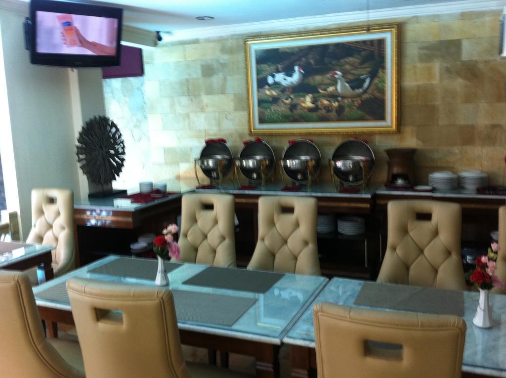 Hotel Indah Palace