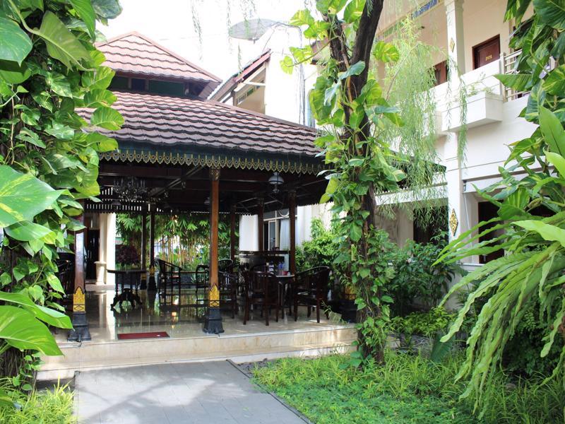 Hotel Indah Palace
